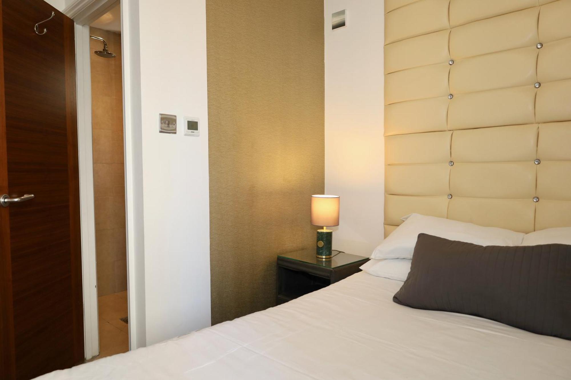 Brighton Inn Boutique Guest Accommodation Phòng bức ảnh